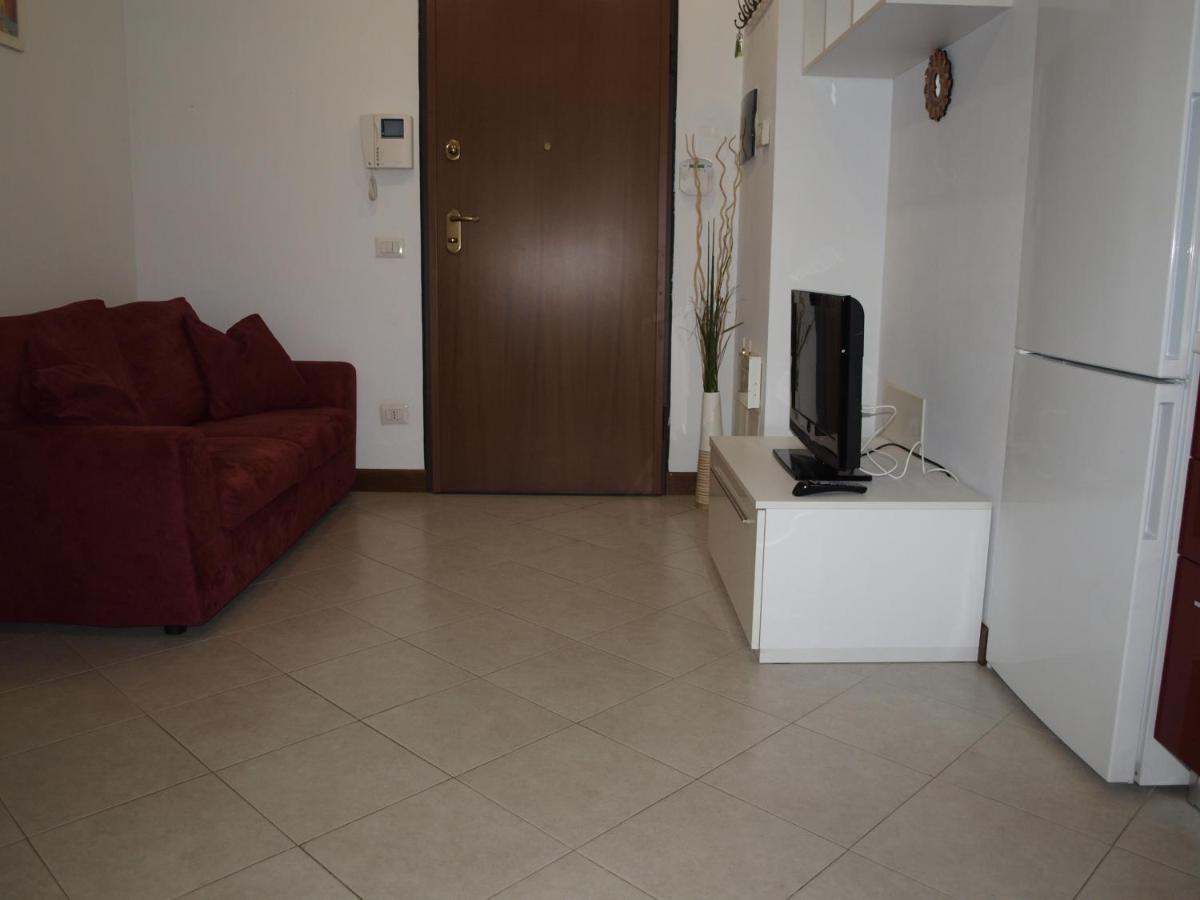 Graziosarisa Roma Apartment Lunghezza Ngoại thất bức ảnh